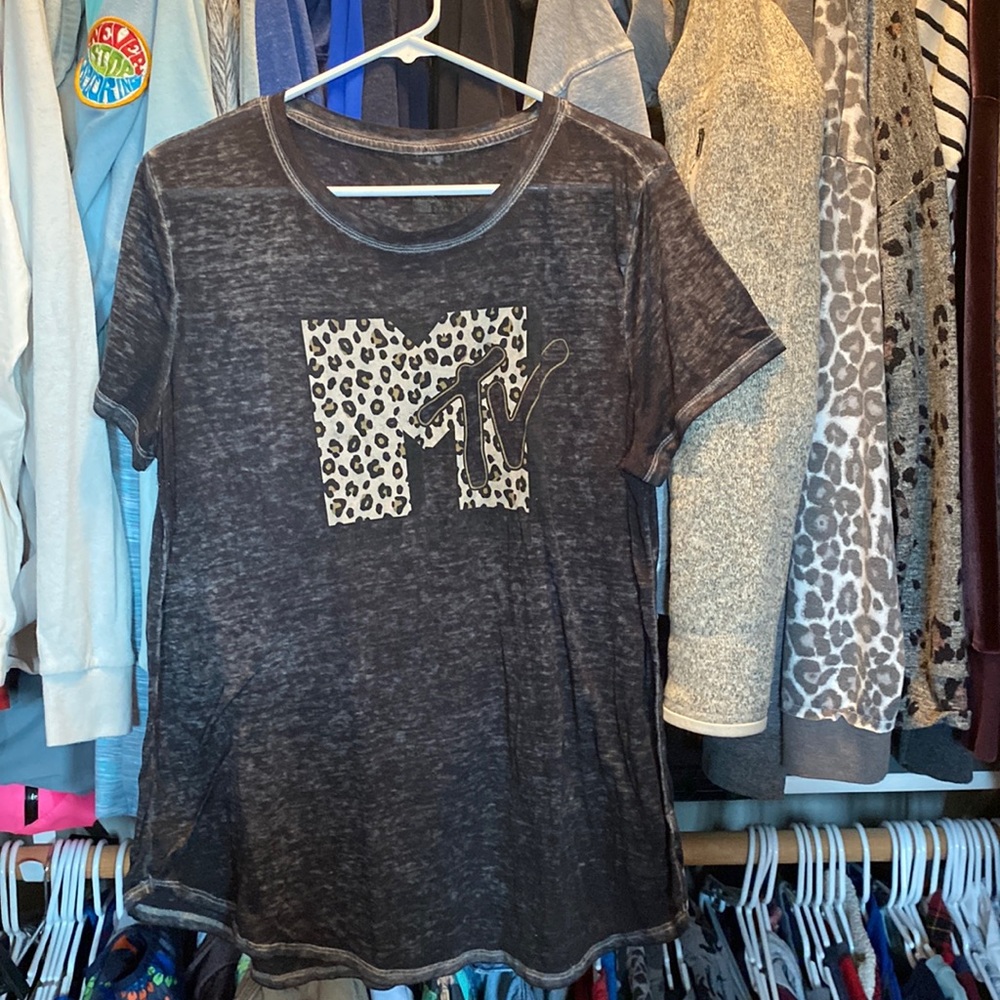 Maurice’s large MTV tee